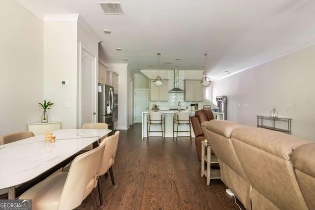 945 Kenway Avenue, Roswell, GA 30076