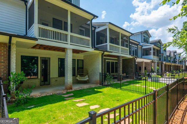 945 Kenway Avenue, Roswell, GA 30076