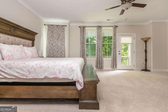 945 Kenway Avenue, Roswell, GA 30076