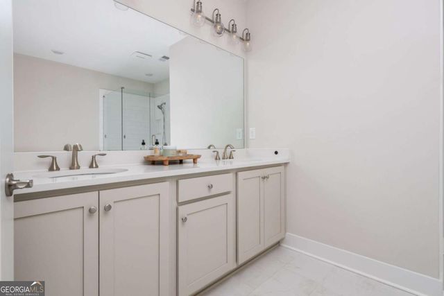945 Kenway Avenue, Roswell, GA 30076