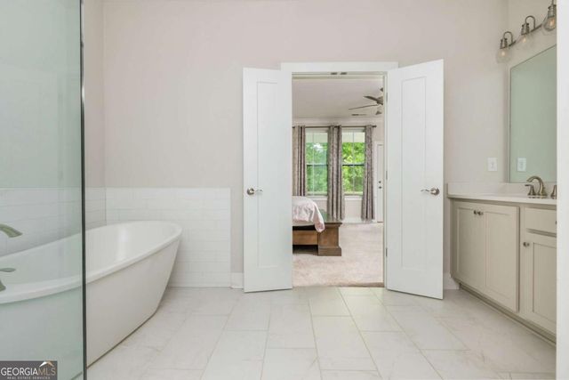 945 Kenway Avenue, Roswell, GA 30076