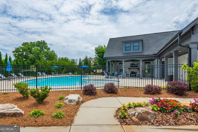 945 Kenway Avenue, Roswell, GA 30076