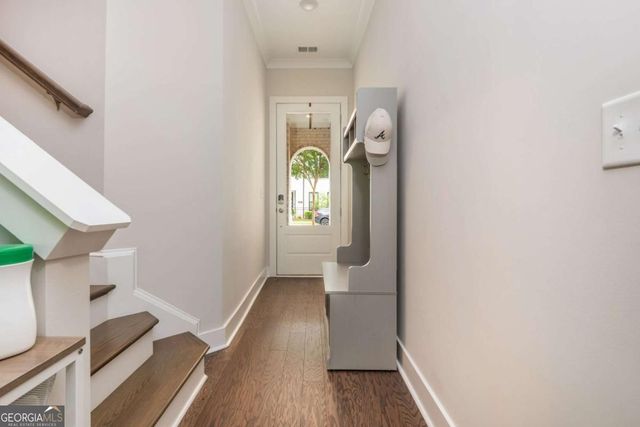 945 Kenway Avenue, Roswell, GA 30076