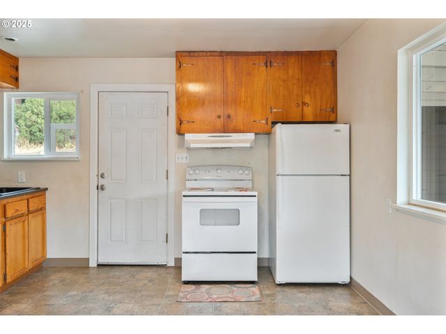 198 CLOVERDALE Rd, Kalama, WA 98625