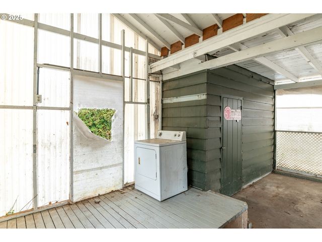 198 CLOVERDALE Rd, Kalama, WA 98625