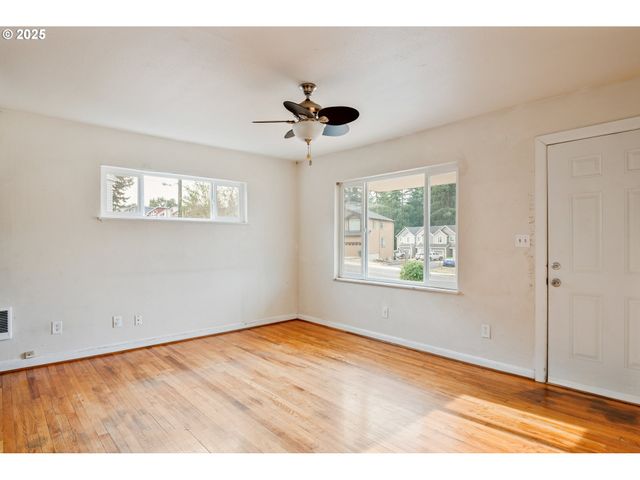 198 CLOVERDALE Rd, Kalama, WA 98625