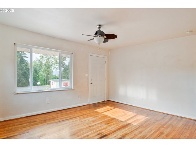 198 CLOVERDALE Rd, Kalama, WA 98625