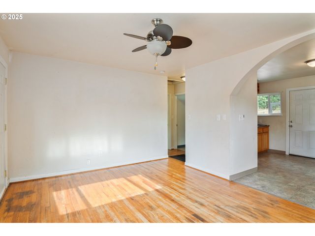 198 CLOVERDALE Rd, Kalama, WA 98625