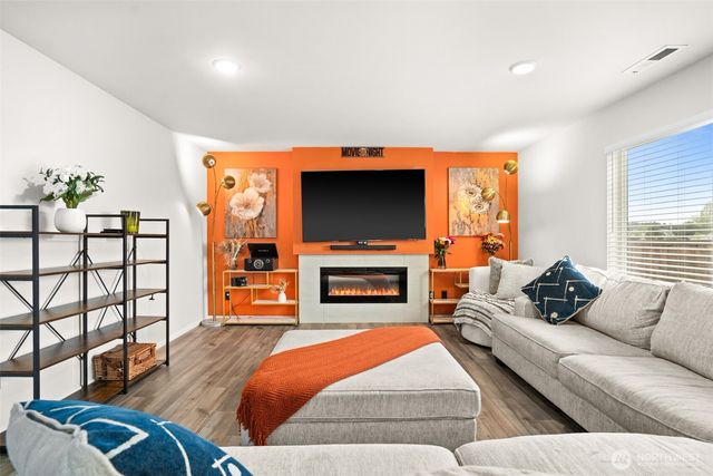 15153 Prescott Loop SE, Yelm, WA 98597