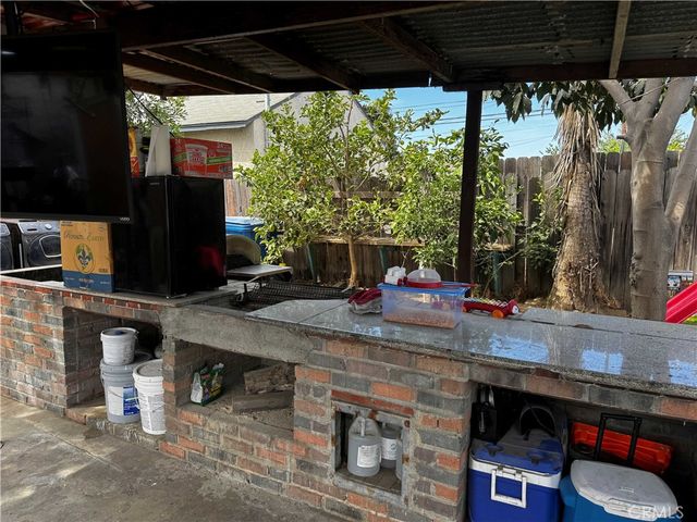 1511 E O Street, Wilmington, CA 90744