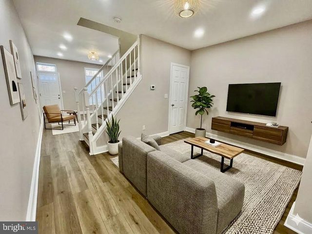 2317 E FAYETTE ST, Baltimore, MD 21224