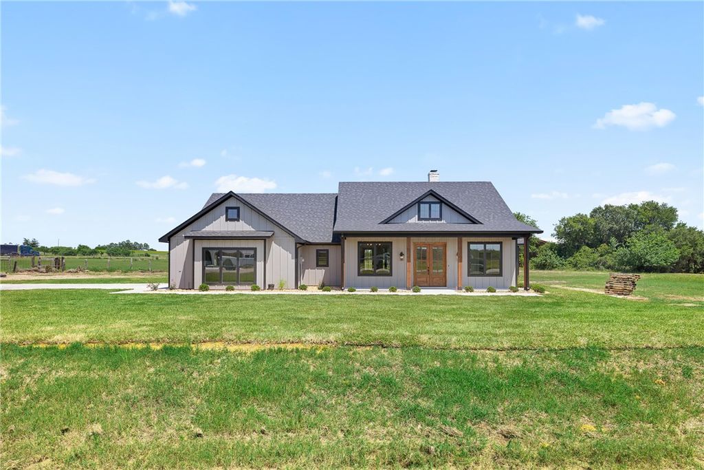 103 Pueblo Drive, Caldwell, TX 77836 — photo 2