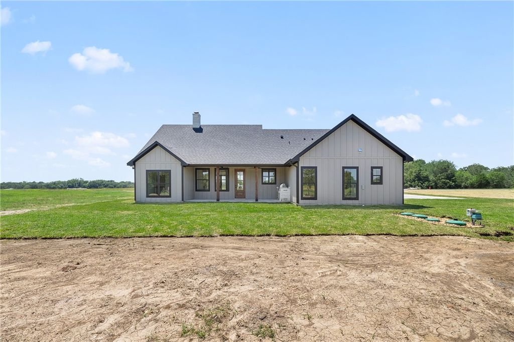 103 Pueblo Drive, Caldwell, TX 77836 — photo 4