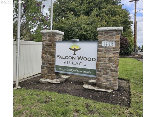 1475 Green Acres 105, Eugene, OR 97408