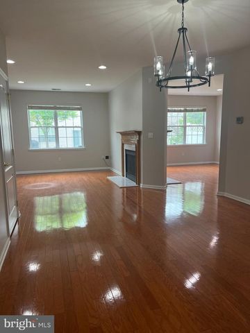 42 HADDON CT, Pennington, NJ 08534