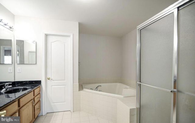 42 HADDON CT, Pennington, NJ 08534