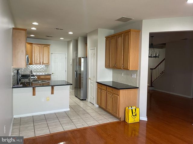 42 HADDON CT, Pennington, NJ 08534