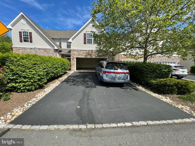 42 HADDON CT, Pennington, NJ 08534