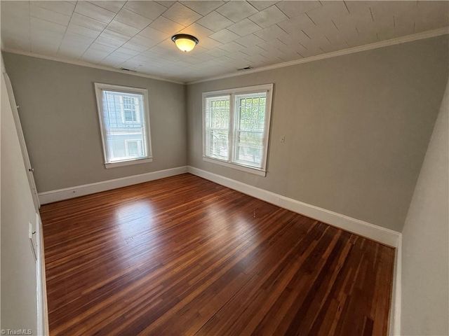 496 West End Boulevard B, Winston-salem, NC 27101