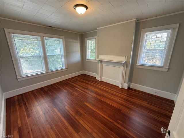 496 West End Boulevard B, Winston-salem, NC 27101