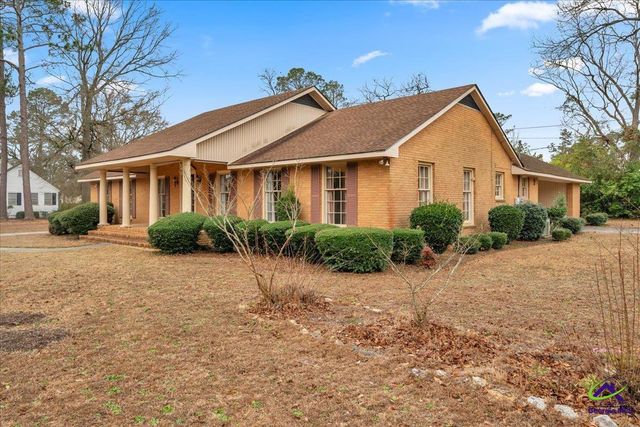 308 Rosewood Drive, Dublin, GA 31021