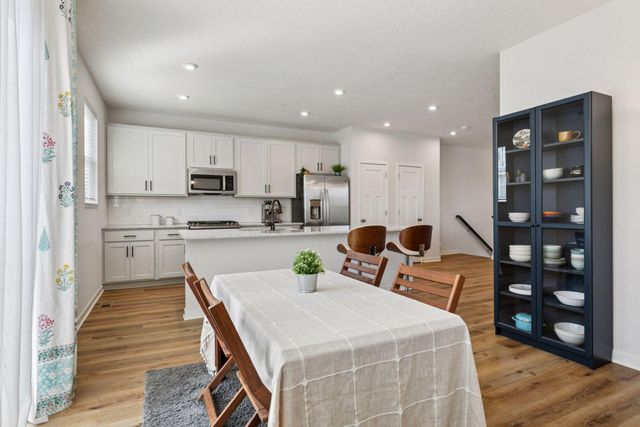 2867 Lexington Place N, Roseville, MN 55113