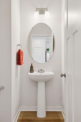 2867 Lexington Place N, Roseville, MN 55113