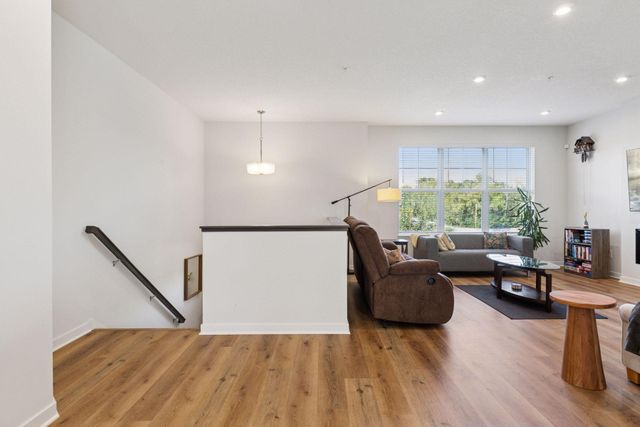 2867 Lexington Place N, Roseville, MN 55113