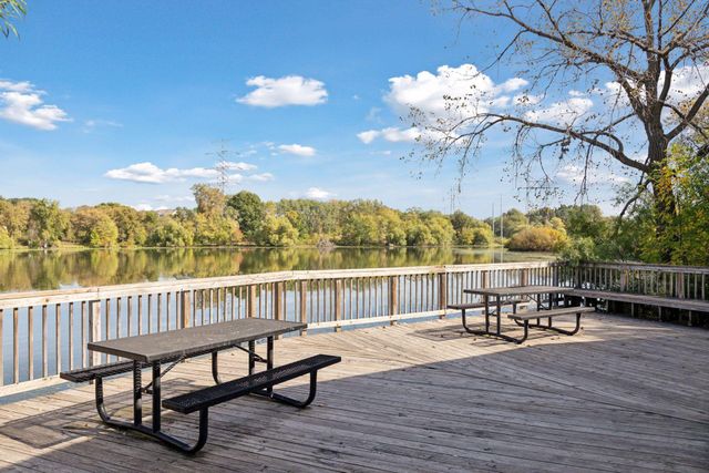 2867 Lexington Place N, Roseville, MN 55113