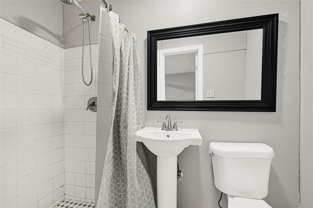 1613 Wycliffe Drive, Houston, TX 77043