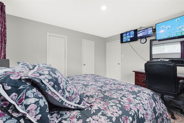 1613 Wycliffe Drive, Houston, TX 77043