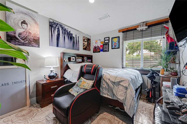 1613 Wycliffe Drive, Houston, TX 77043