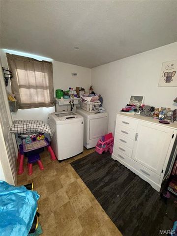 300 E 3rd South Street, Mount Olive, IL 62069