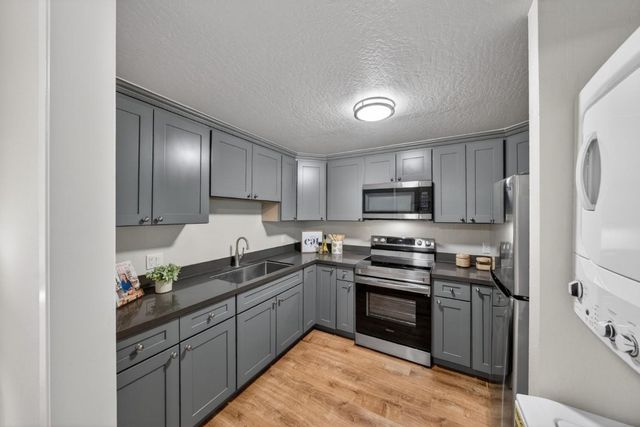 3320 Cherry Avenue, San Jose, CA 95118