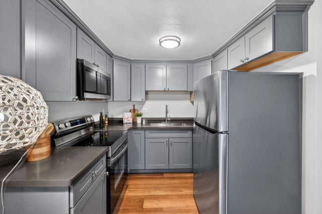 3320 Cherry Avenue, San Jose, CA 95118