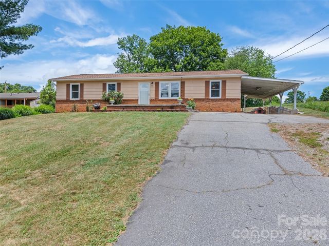 111 Keith Street, Clyde, NC 28721