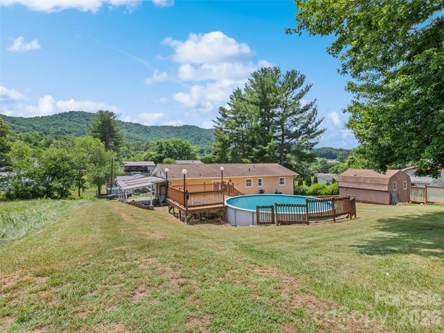 111 Keith Street, Clyde, NC 28721