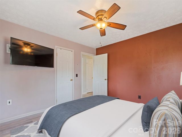 111 Keith Street, Clyde, NC 28721