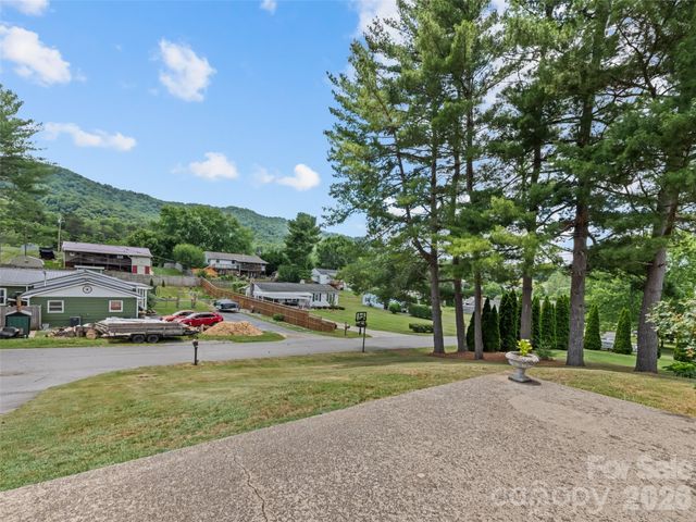 111 Keith Street, Clyde, NC 28721