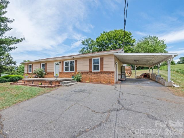 111 Keith Street, Clyde, NC 28721