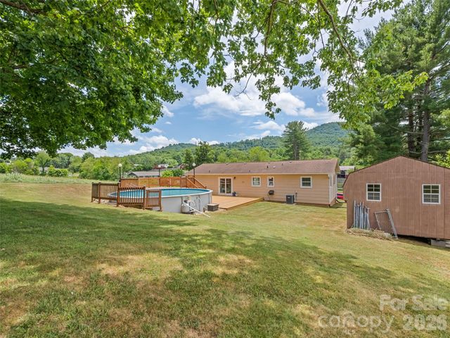 111 Keith Street, Clyde, NC 28721