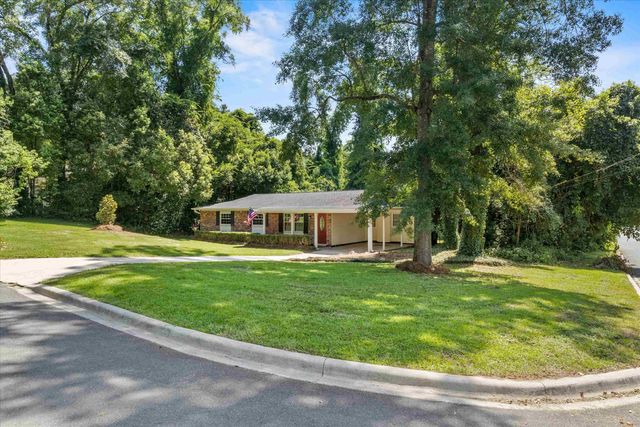 2301 Spoonwood Drive, Tallahassee, FL 32303