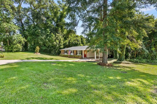 2301 Spoonwood Drive, Tallahassee, FL 32303