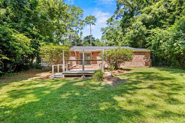 2301 Spoonwood Drive, Tallahassee, FL 32303