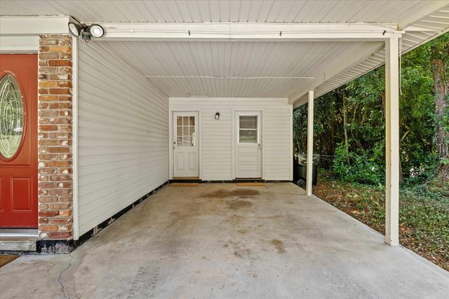 2301 Spoonwood Drive, Tallahassee, FL 32303