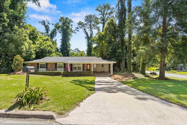 2301 Spoonwood Drive, Tallahassee, FL 32303
