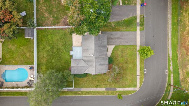 65 Cynthia Drive, Fairfield, CT 06824
