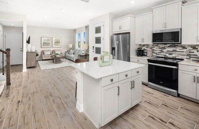 1102 SEASIDE MIST TRL, Kissimmee, FL 34747