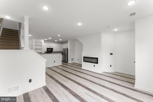 42261 TERRAZZO TER, Aldie, VA 20105