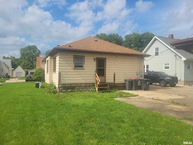 332 HERMAN Street, Pekin, IL 61554